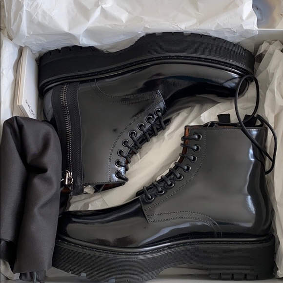 Givenchy Camden Utility Boot- Black - Picture 2 of 6